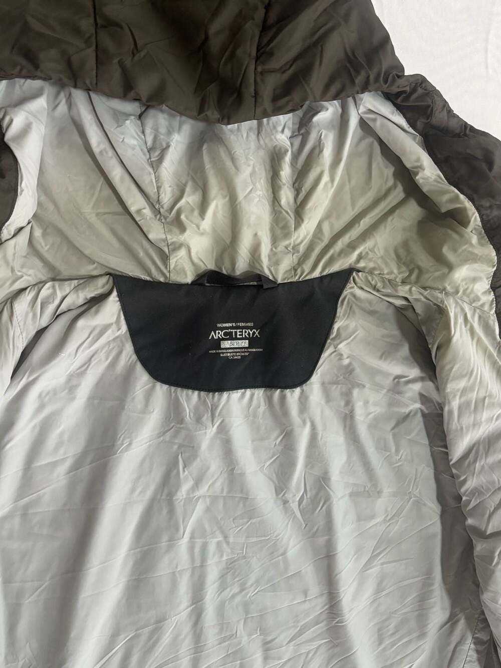 Arc'teryx Women's Hooded Puffer Long Jacket Dark Green - Picture 5 of 12